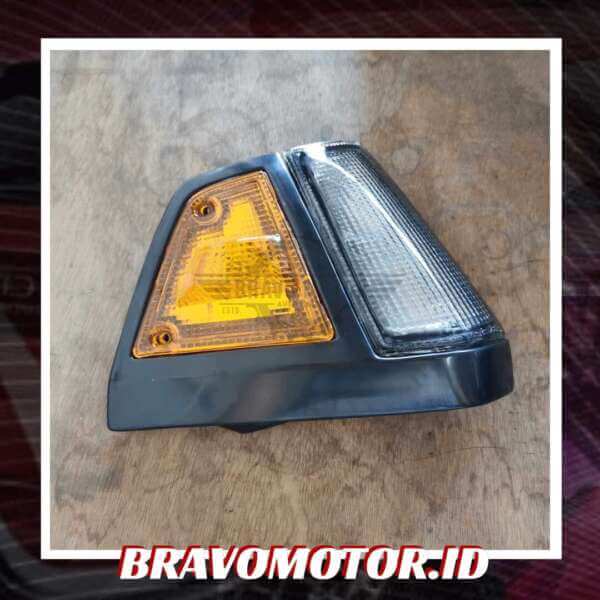 TYC 18-1231-00-6B Riting Corner Lamp kanan-1