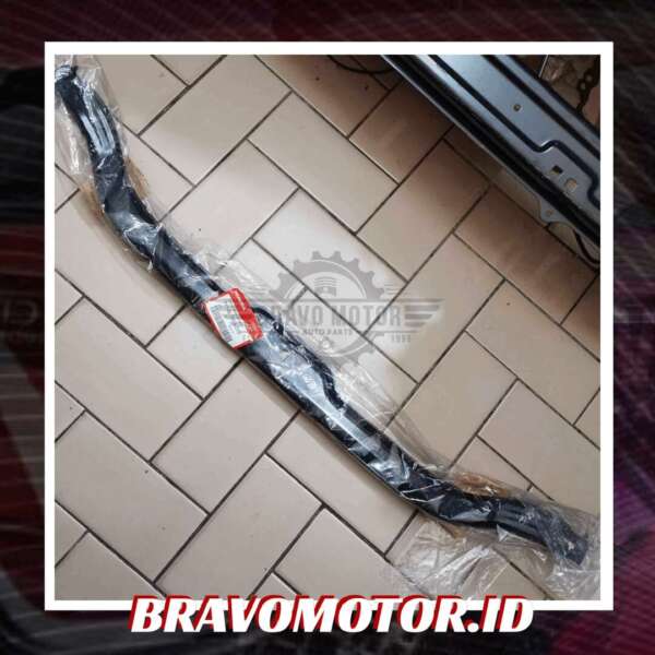Original 71146-SWA-010 BEAM depan BUMPER CENTER Upper-1