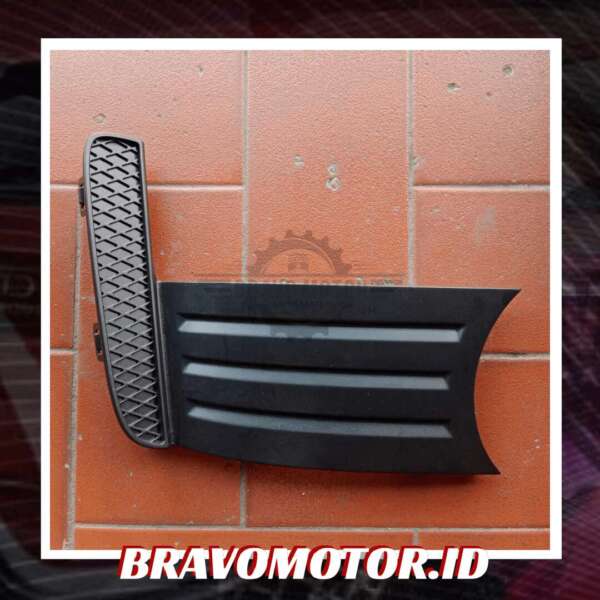 Original 71105-TF0-N01 Garnish bumper depan kanan-2