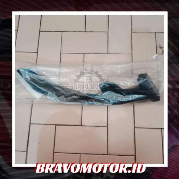 Original 71140-T6A-003 Bracket headlight / BEAM BUMPER atas depan kanan-1