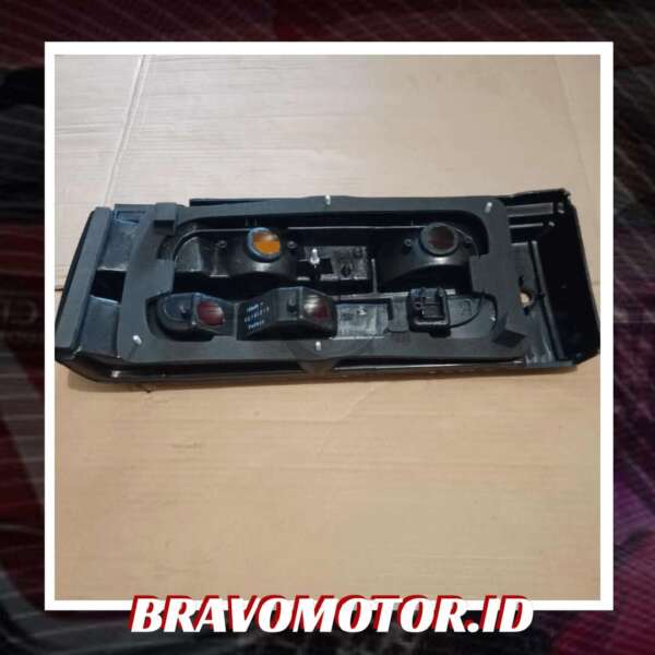 TYC 33501-SA6-601 11-1268-01-6B Stop lamp kanan-2