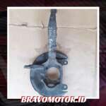 SECOND 51215-SV4-J00 Knuckle depan kiri-1