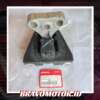 Original 50850-SWA-J82(A81) Engine mount kiri matik-1