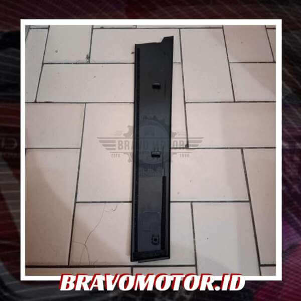 Original 72930-T0G-A00 Garnish Pintu belakang kanan-2