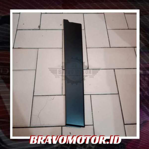Original 72930-T0G-A00 Garnish Pintu belakang kanan-1