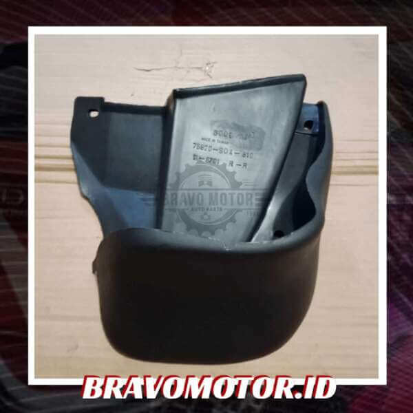 NoBrand 75820-S04-000(010) Mud guard belakang kanan-1