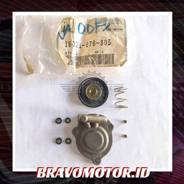 Honda 16021-676-305 Diaphragm Pump-1