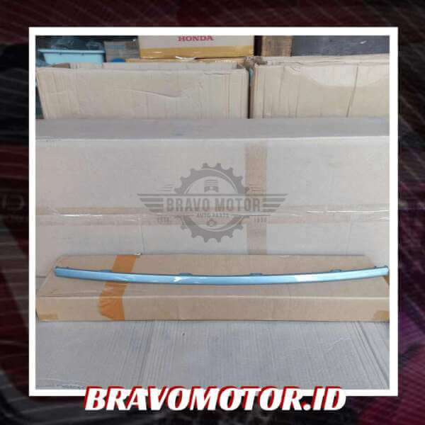 Original 71511-TLA-A60 Molding bumper bawah belakang center-1
