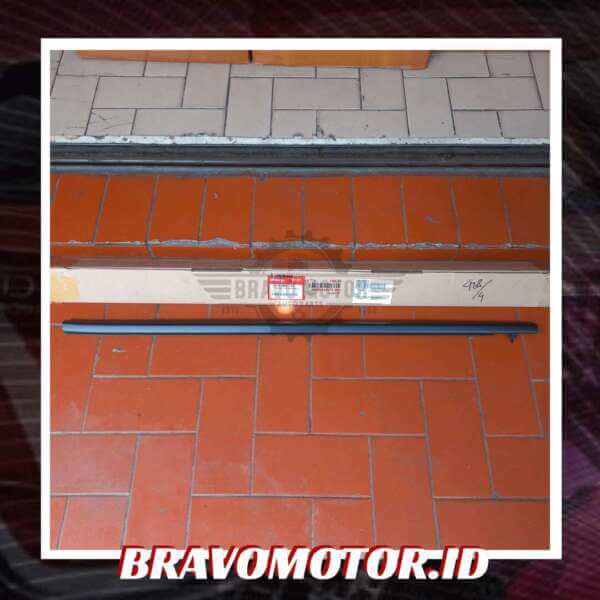 Original 72910-3M1-T01 Pelipit belakang kanan-1