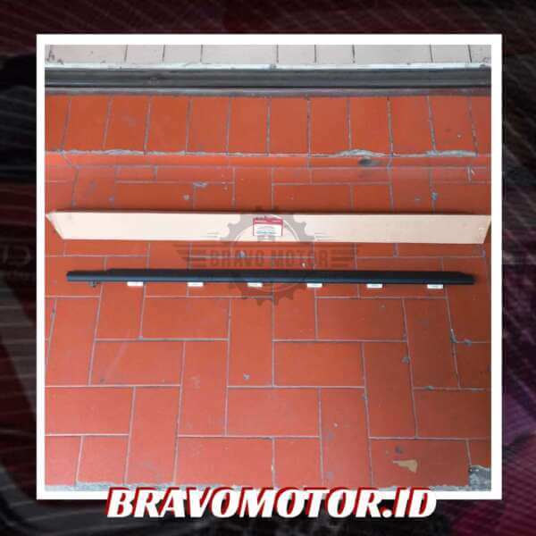 Original 72410-TE7-K01 Pelipit depan kanan-1