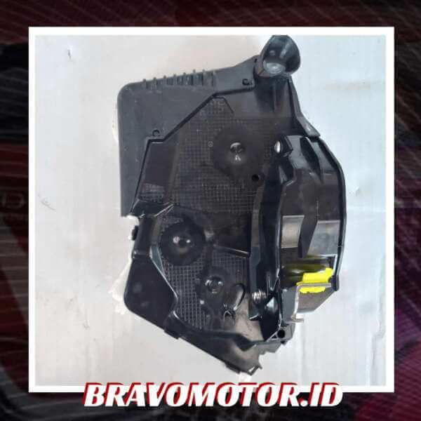 NoBrand 72150-T0A-J01 Latch assy Door lock depan kiri-2