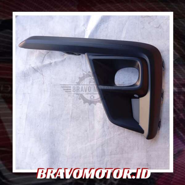 Original 71191-T86-K00 Garnish fog depan kiri-1