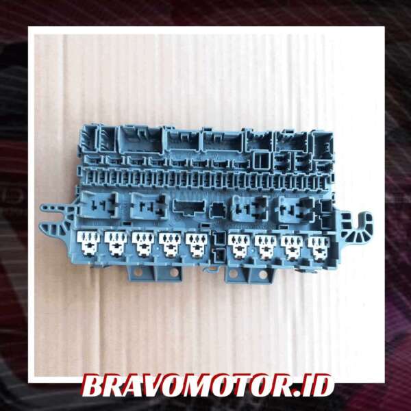 NoBrand 38200-SAA-J01 Fuse Box-1