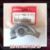 Honda 14624-PM3-010 Exhaust B Rocker Arm-1