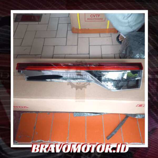 Original 34150-3M0-J02 Stop lamp kanan bagasi-1