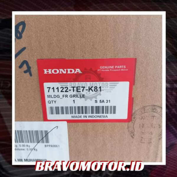Original 71122-TE7-K81 Molding grille depan-2