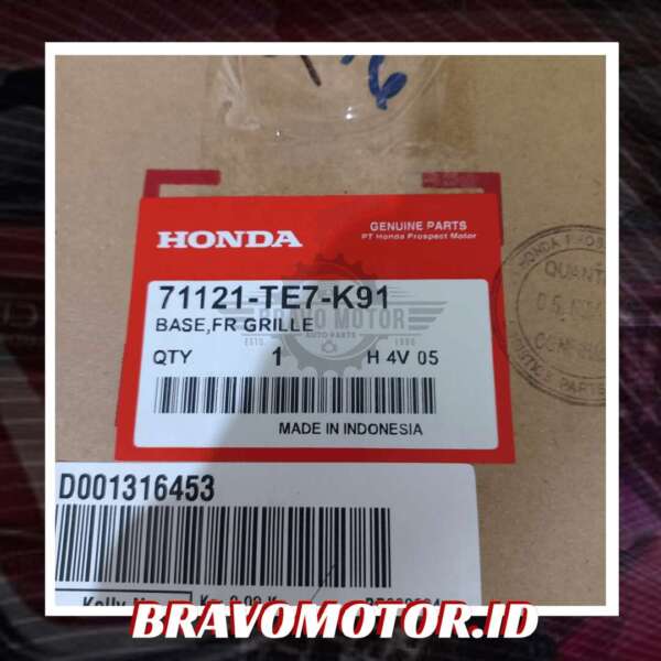 Original 71121-TE7-K91 Grille Base depan-2