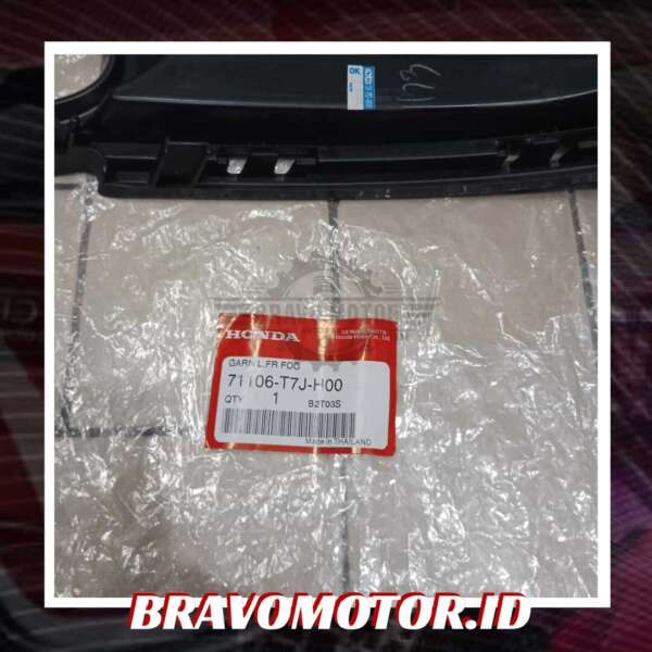 Original 71106-T7J-H00 Garnish fog depan kiri RU1/RU5-2