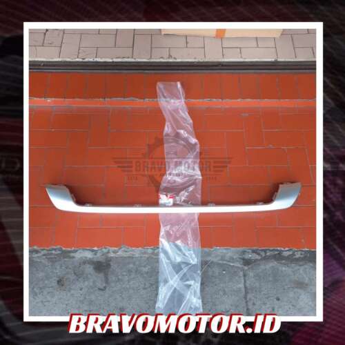 Original 71560-3K6-K90 Garnish Bumper Lower belakang-1
