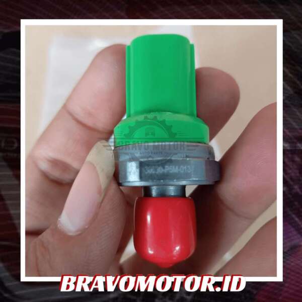 Import 30530 P5M 013 Sensor knock S84