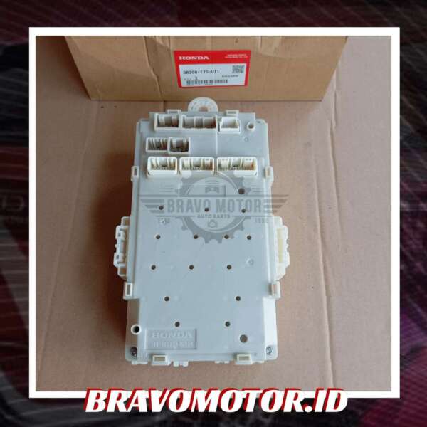 Original 38200-T7S-U11 Fuse Box RU1/RU5-2