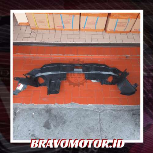 Original 74111-SWA-A00 Cover Engine/Splash Guard Tengah depan RE1|07-09|RE3|07-09-1