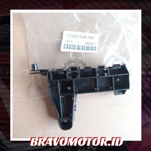 NoBrand 71193-TG0-T01 Bracket bumper depan kanan GE8|09-11-1