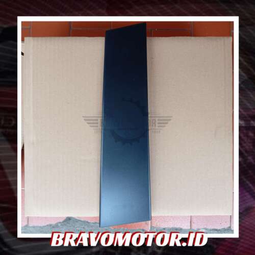 Original 72470 3M3 T01 Pillar Garnish pintu depan kiri RV3