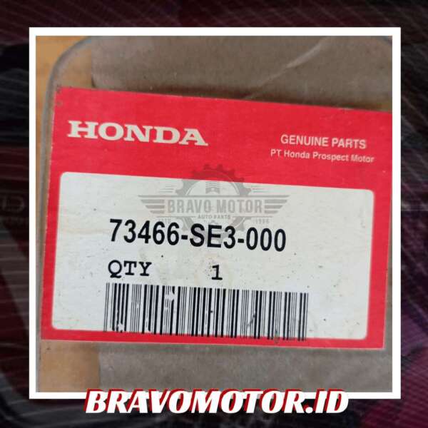 Original 73466 SE3 000 Quarter Glass belakang kiri SE3