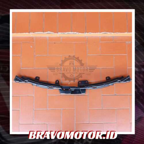 Original 71125 T7A J01 BRACKET, depan. GRILLE RU1