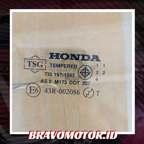 Original 73400 SEL T00 Glass Assy Door / Kaca Pintu belakang kanan GD8