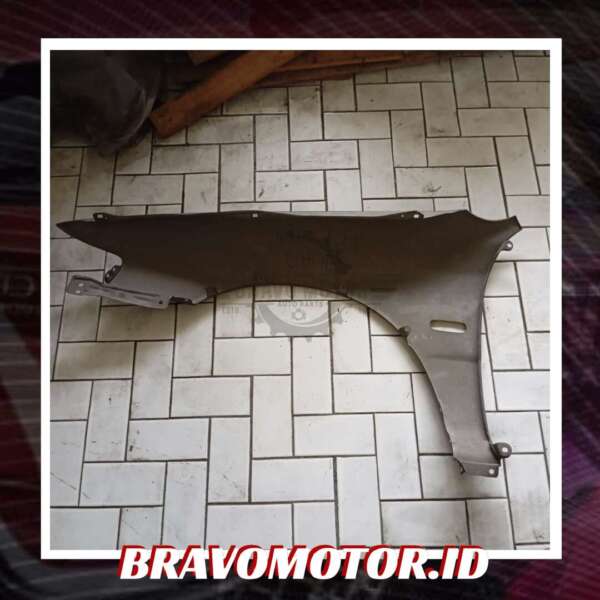 SECOND Panel Fender depan kanan SV4-2 SECOND Panel Fender depan kanan SV4