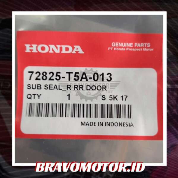 Original 72825-T5A-013 Sub Seal Door belakang kanan GK5-2 Original 72825 T5A 013 Sub Seal Door belakang kanan GK5