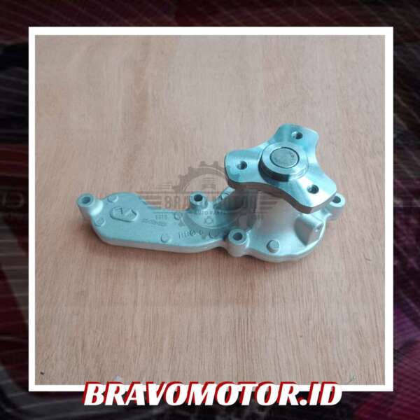Takara 19200 RB0 003 Water pump DD/DG1/GE8/GB3/GM/GK5