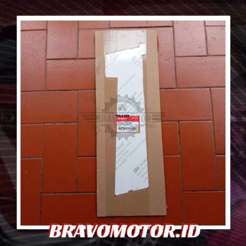 Original 67326 T7A 003 Tape Door Sash depan kanan RU1/RU5