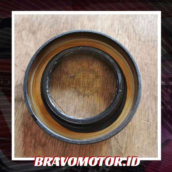 JR 91205 5T0 004 35X57X8 Seal transmisi kiri