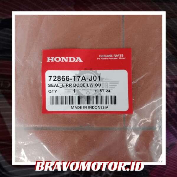 Original 72866 T7A J01 Seal Door Lower belakang kiri RU1/RU5