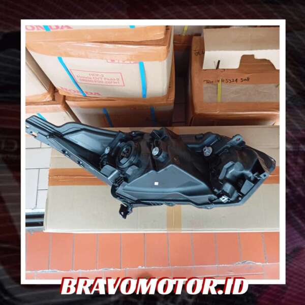 Original 33150 T7S T51 Head lamp kiri RU1