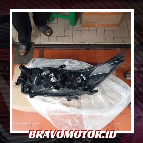 Original 81130 0K580 Head lamp kanan Innova Reborn 2023
