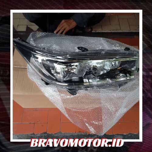 Original 81130 0K580 Head lamp kanan Innova Reborn 2023