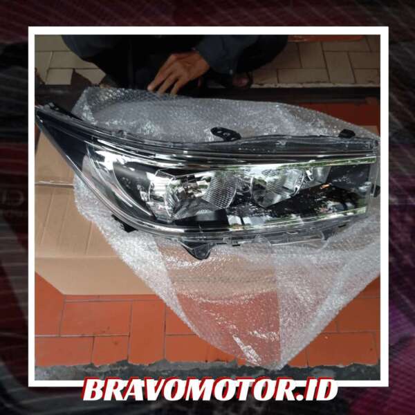 Original 81130 0K580 Head lamp kanan Innova Reborn 2023
