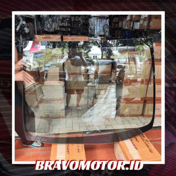 Original 73111-T5L-T01 Kaca depan / Glass Set Windshield GK5-3 Original 73111 T5L T01 Kaca depan / Glass Set Windshield GK5