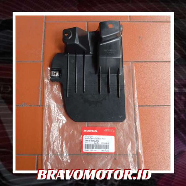 Original 74475 T0N Z00 Strake belakang kanan RM1