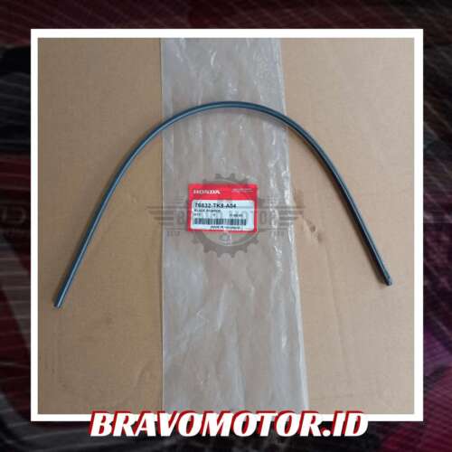 Original 76632-TK8-A04 550mm 22in Karet wiper depan kanan RV3-1 Original 76632 TK8 A04 550mm 22in Karet wiper depan kanan RV3