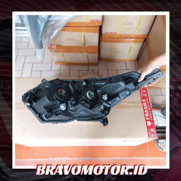 Original 33100 T7Y T31 Head lamp kanan RU1