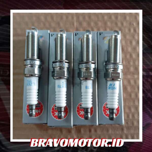 Import NGK 12290 R40 A01 ILZKR7B11S Spark plug/Busi Laser Iridium 4 pcs/set