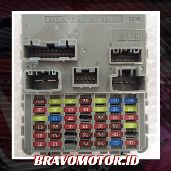 Original 38200-T86-K21 Fuse Box-4 Original 38200 T86 K21 Fuse Box
